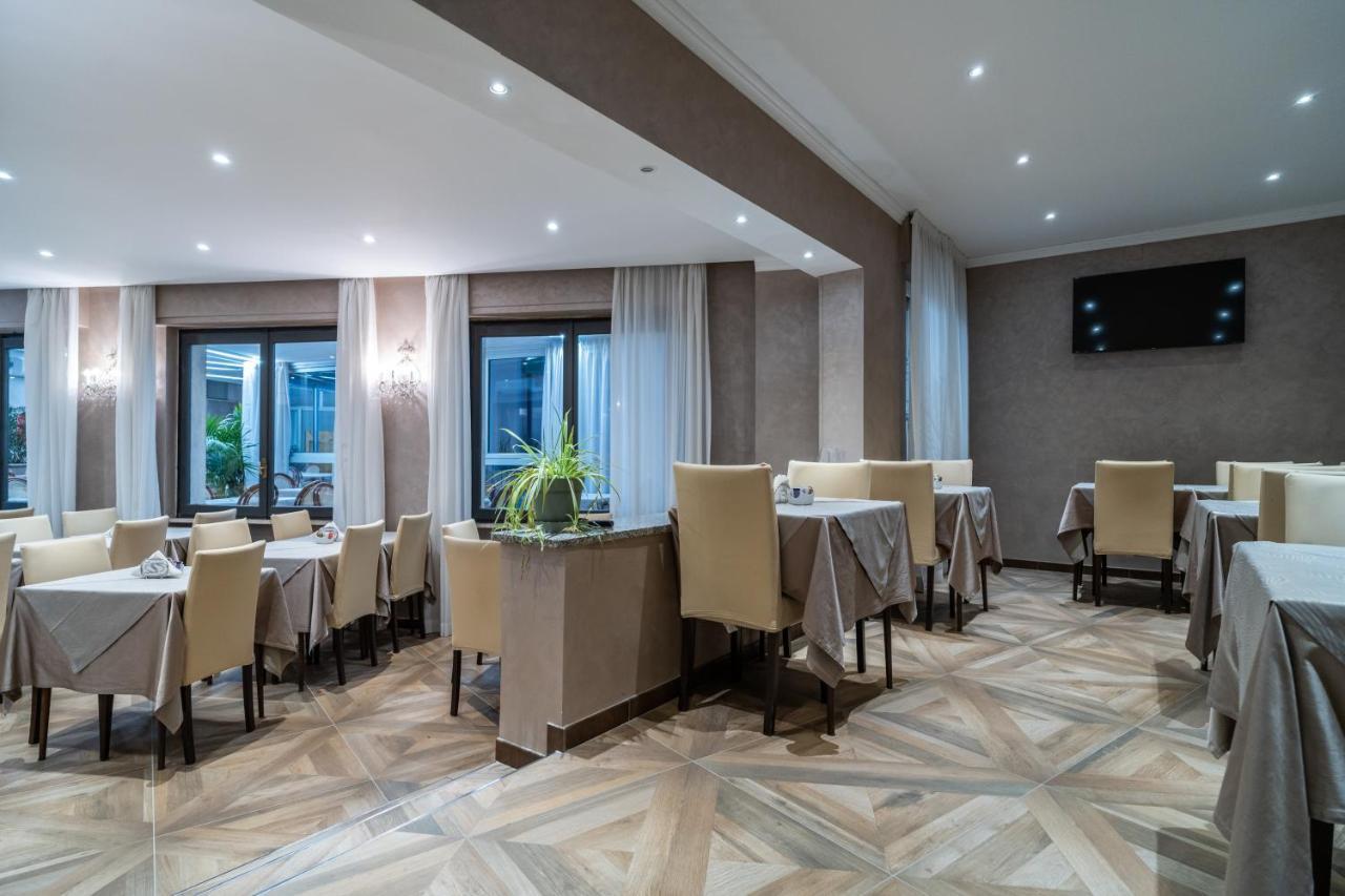 Hotel Globo Suite-Correnti Hotels Sanremo Exterior foto