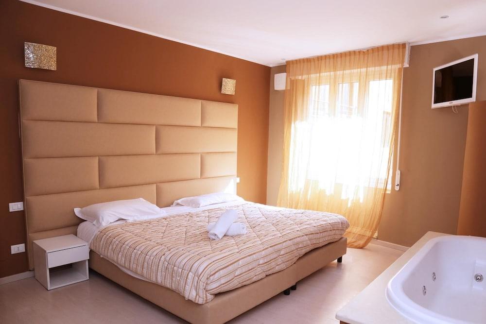 Hotel Globo Suite-Correnti Hotels Sanremo Exterior foto