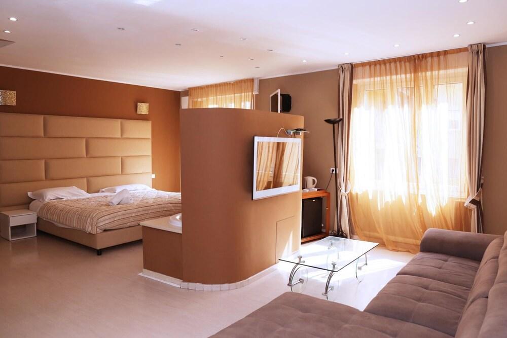 Hotel Globo Suite-Correnti Hotels Sanremo Exterior foto